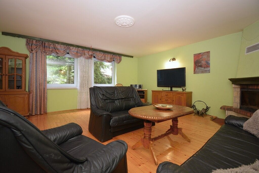 Dom 6 pokojowe na Sprzedaż