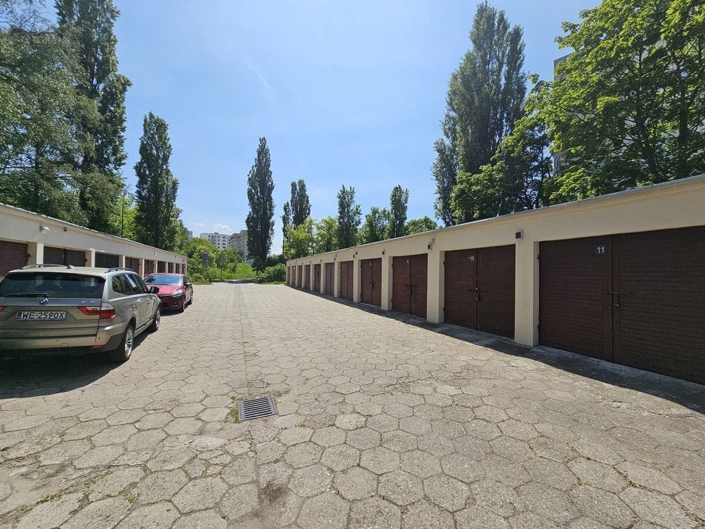 Lokal użytkowy  pokojowe na Sprzedaż