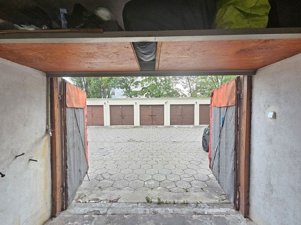 Lokal użytkowy  pokojowe na Sprzedaż