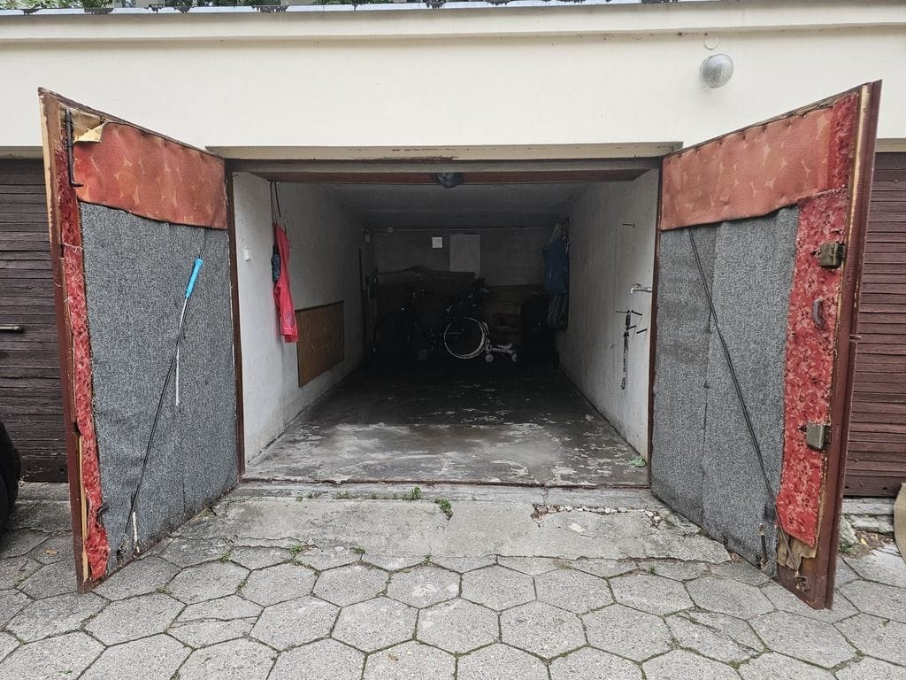 Lokal użytkowy  pokojowe na Sprzedaż