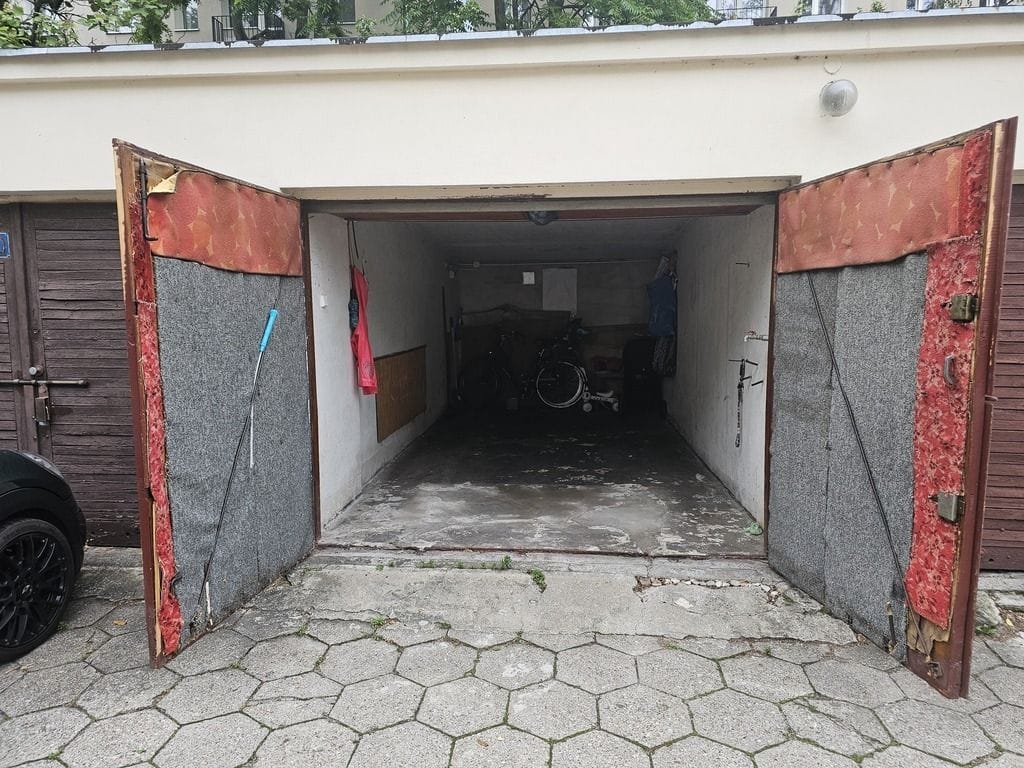 Lokal użytkowy  pokojowe na Sprzedaż