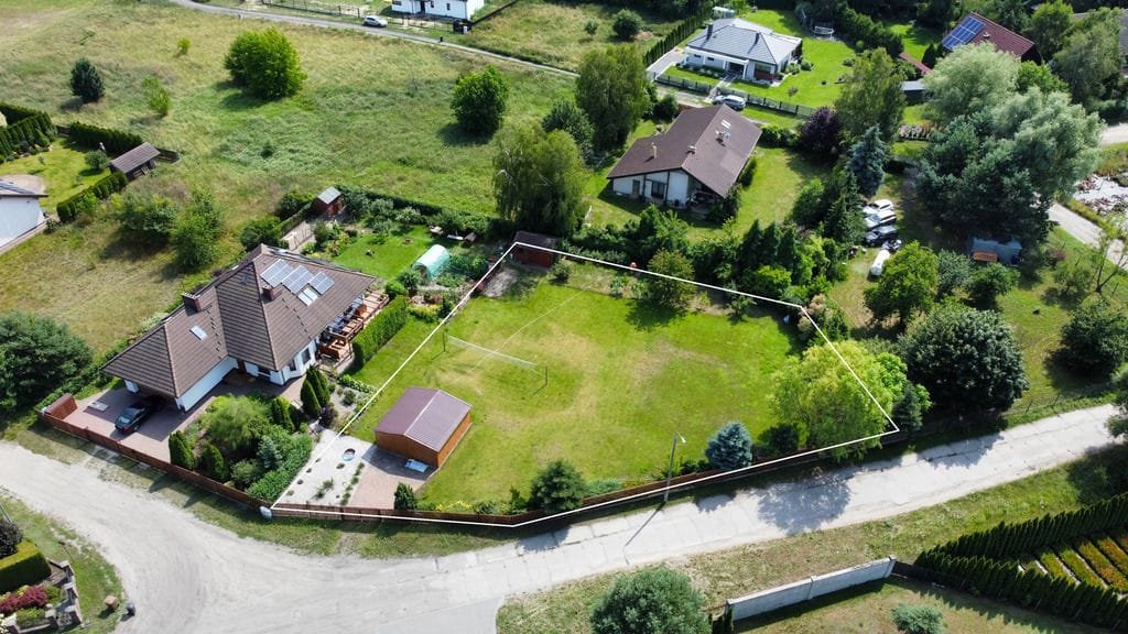 Działka  pokojowe na Sprzedaż