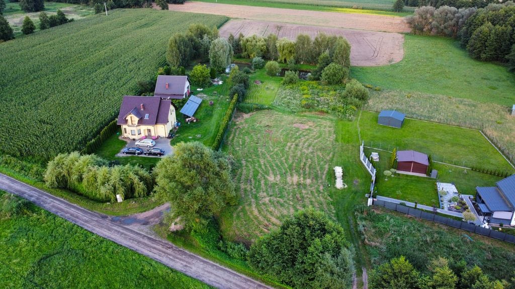 Działka  pokojowe na Sprzedaż