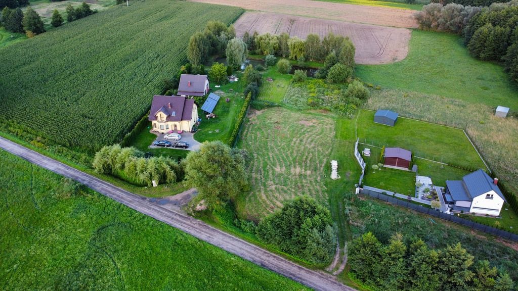 Działka  pokojowe na Sprzedaż