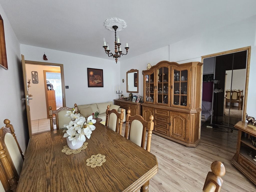 Mieszkanie 3 pokojowe na Sprzedaż