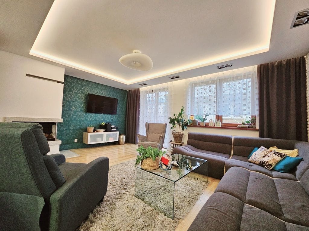 Dom 4 pokojowe na Sprzedaż