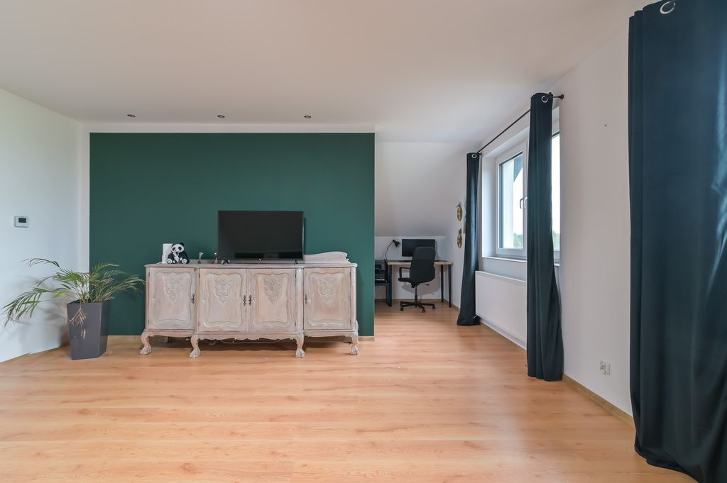 Dom 6 pokojowe na Sprzedaż