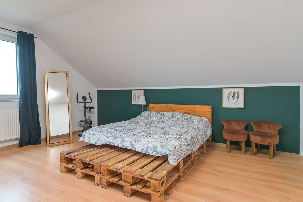 Dom 6 pokojowe na Sprzedaż