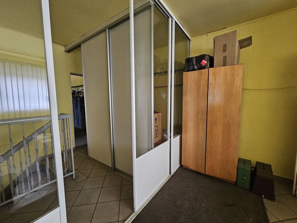 Lokal użytkowy  pokojowe na Sprzedaż