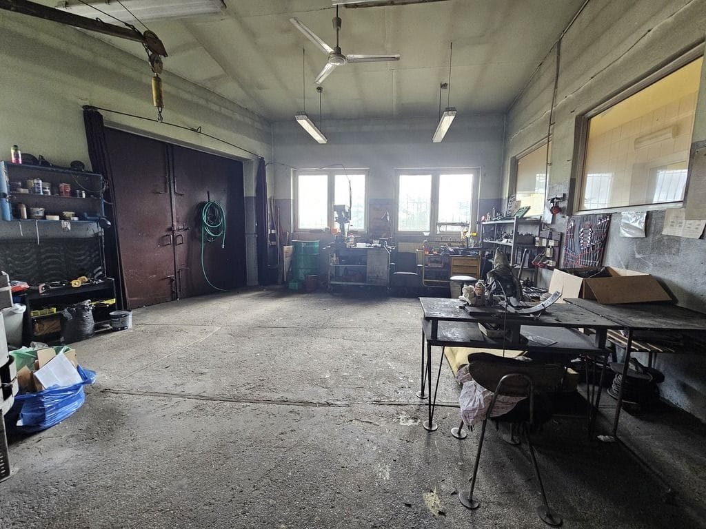 Lokal użytkowy  pokojowe na Sprzedaż