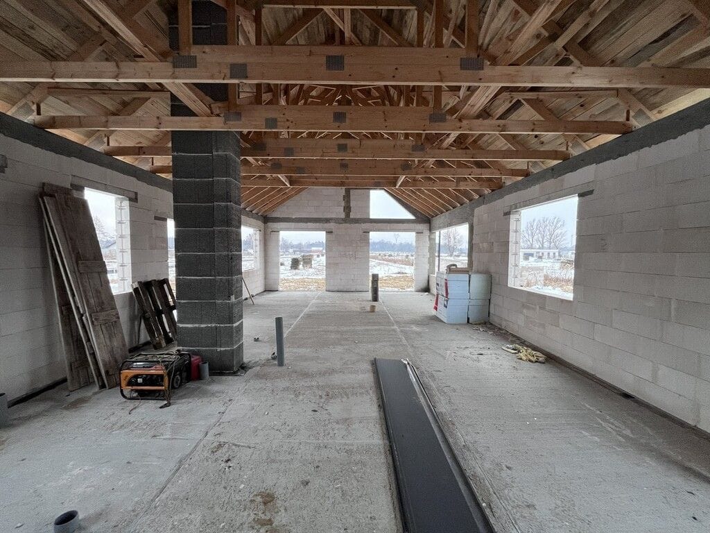 Dom 4 pokojowe na Sprzedaż