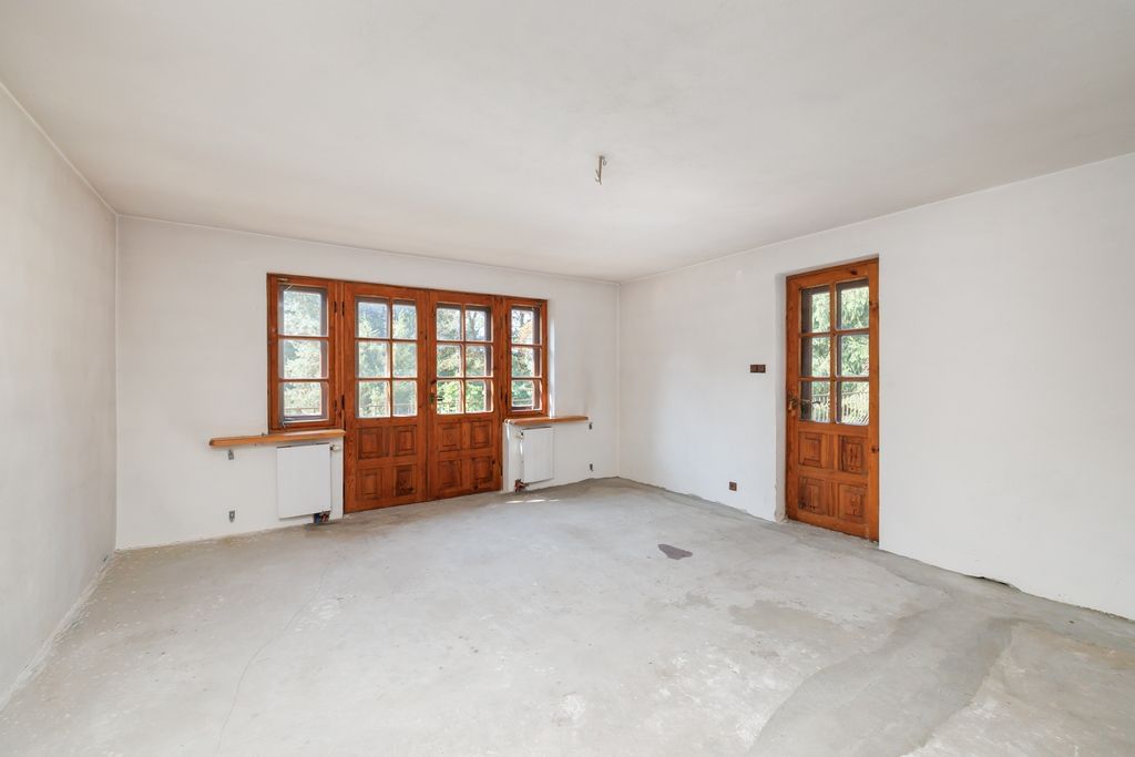 Dom 9 pokojowe na Sprzedaż