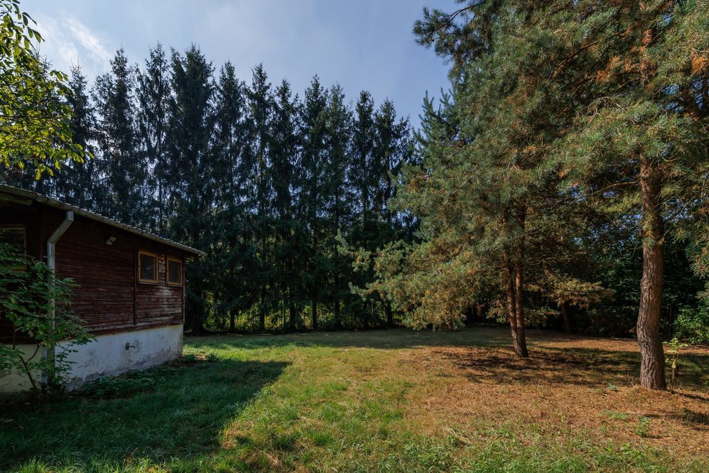 Dom 9 pokojowe na Sprzedaż