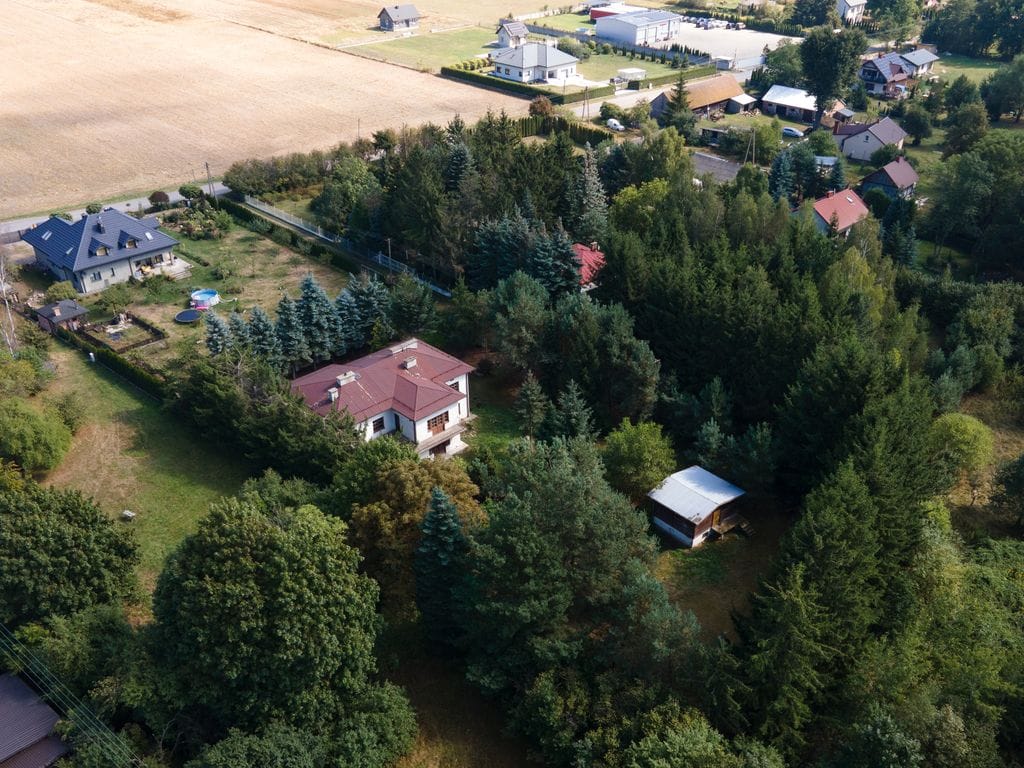 Dom 9 pokojowe na Sprzedaż