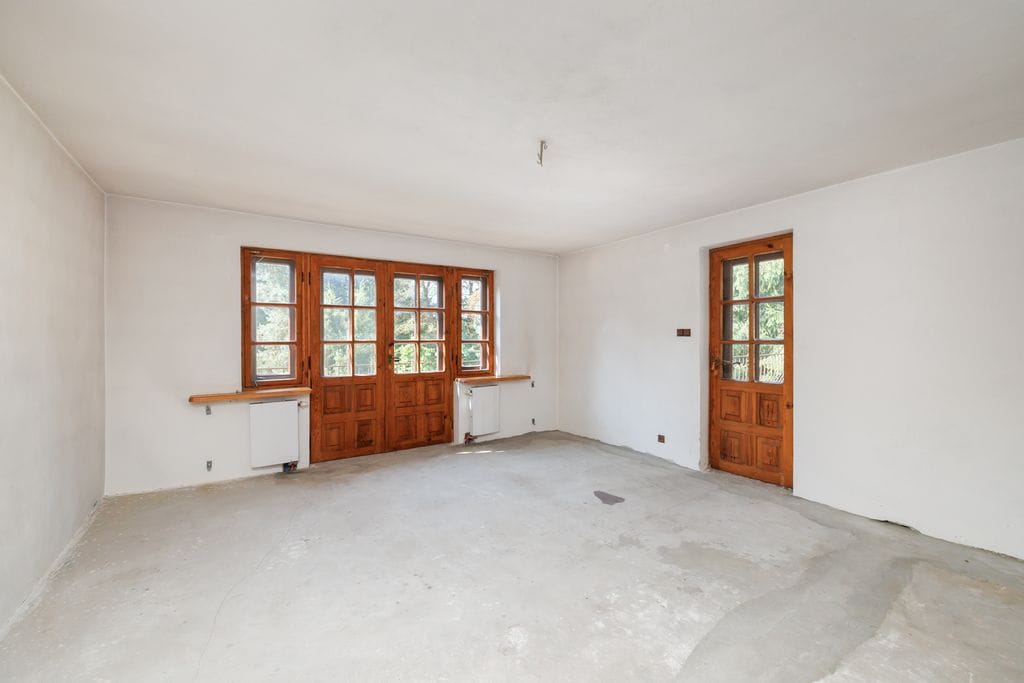 Dom 9 pokojowe na Sprzedaż