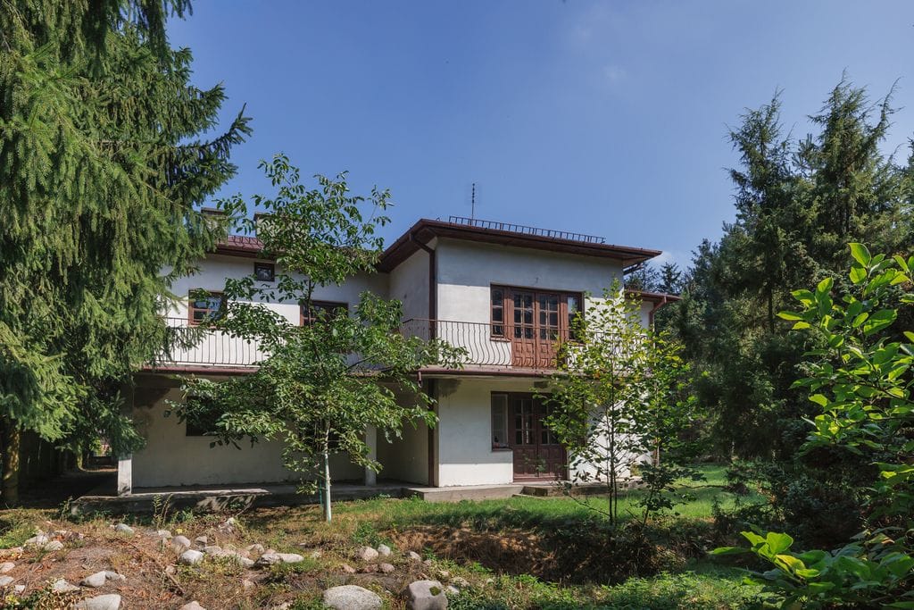 Dom 9 pokojowe na Sprzedaż