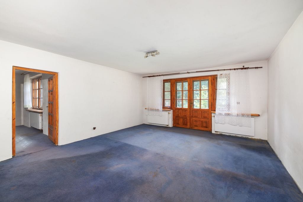 Dom 9 pokojowe na Sprzedaż