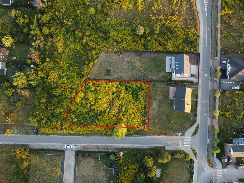 Działka  pokojowe na Sprzedaż