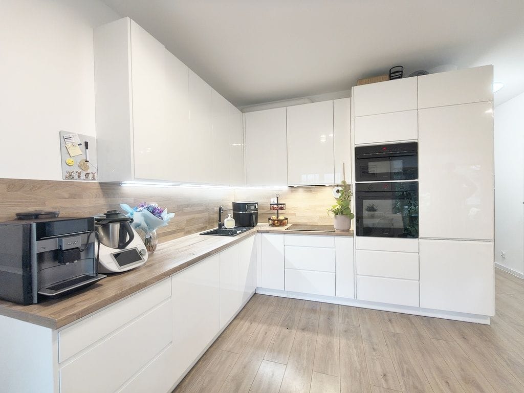 Mieszkanie 3 pokojowe na Sprzedaż