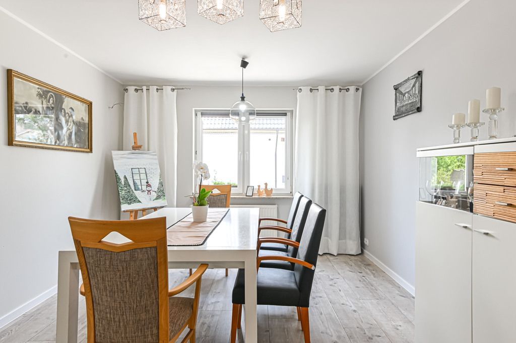 Dom 6 pokojowe na Sprzedaż