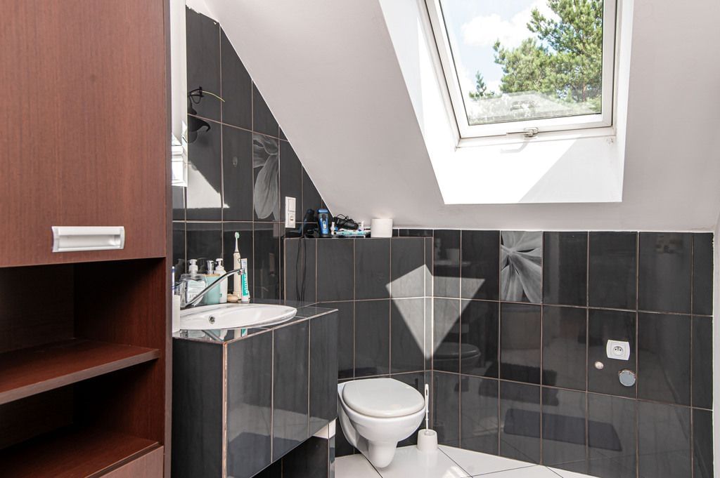 Dom 6 pokojowe na Sprzedaż