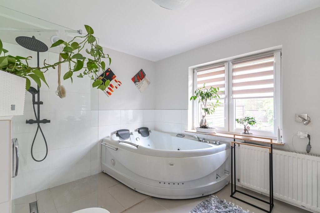 Dom 6 pokojowe na Sprzedaż