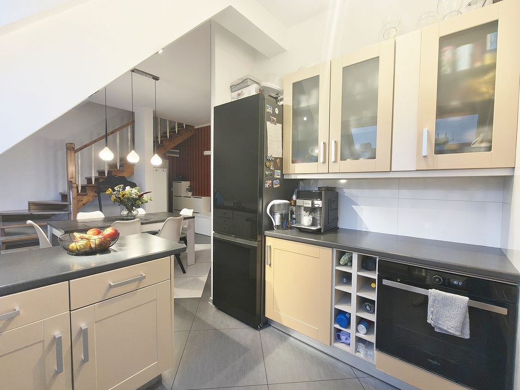 Mieszkanie 3 pokojowe na Sprzedaż