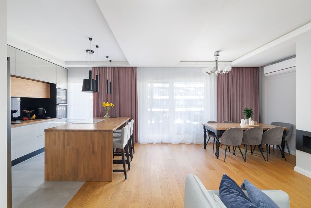 Mieszkanie 4 pokojowe na Sprzedaż