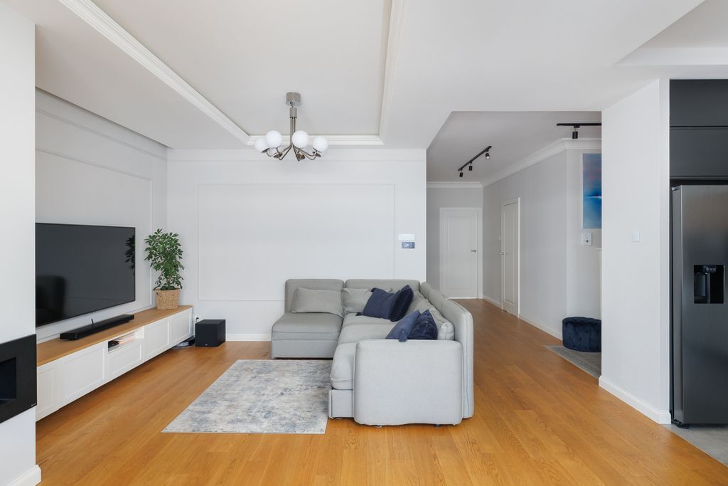 Mieszkanie 4 pokojowe na Sprzedaż