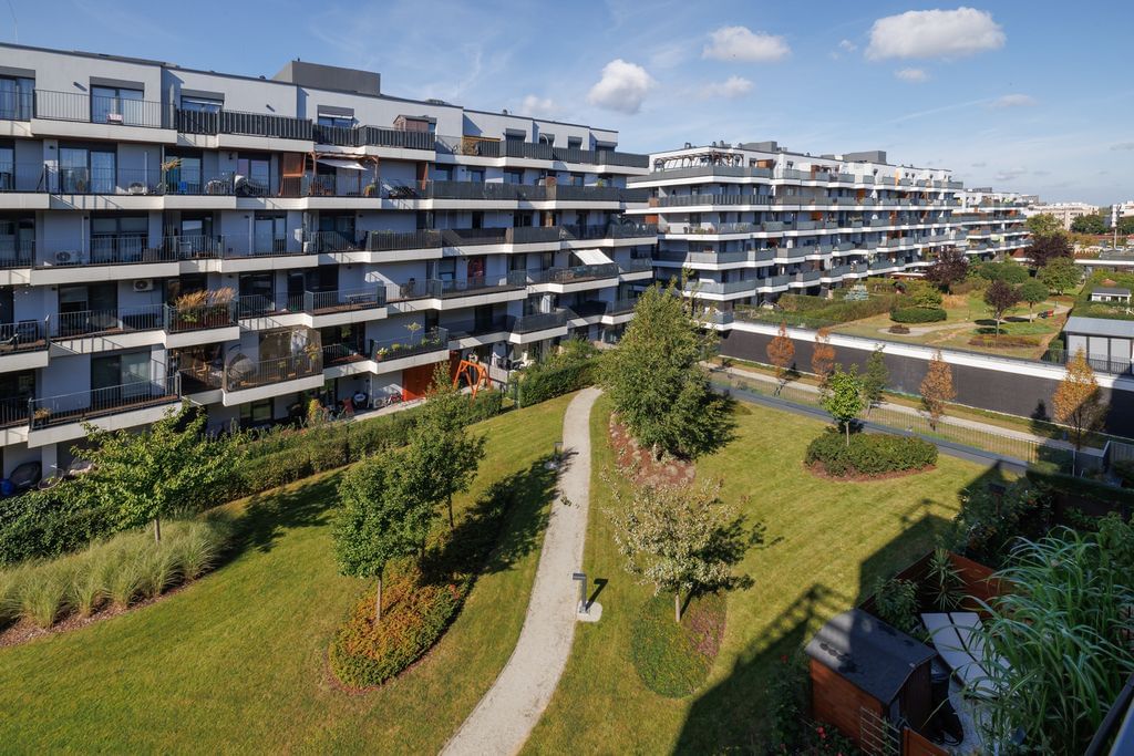 Mieszkanie 4 pokojowe na Sprzedaż