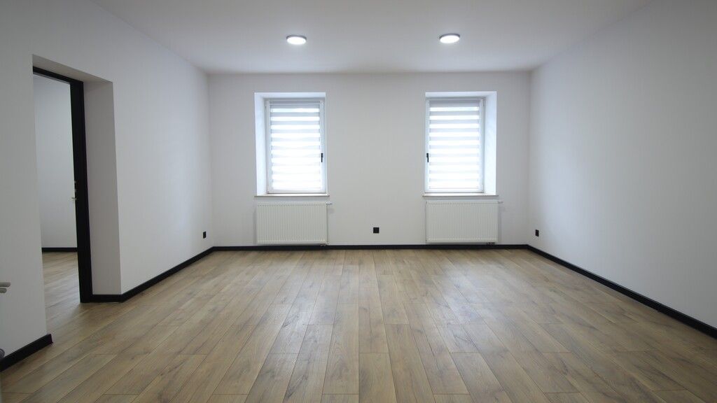 Mieszkanie 4 pokojowe na Sprzedaż