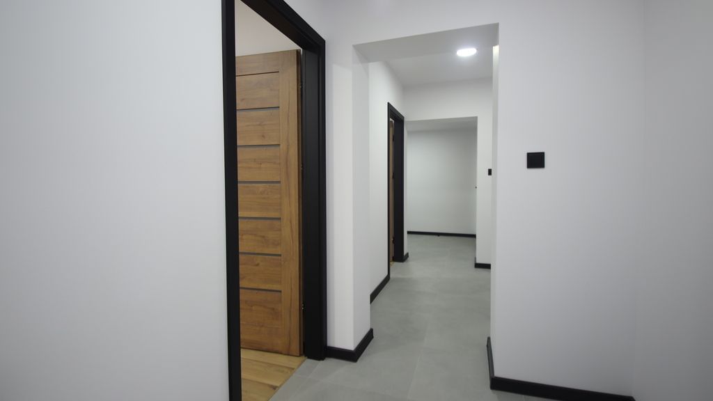 Mieszkanie 4 pokojowe na Sprzedaż