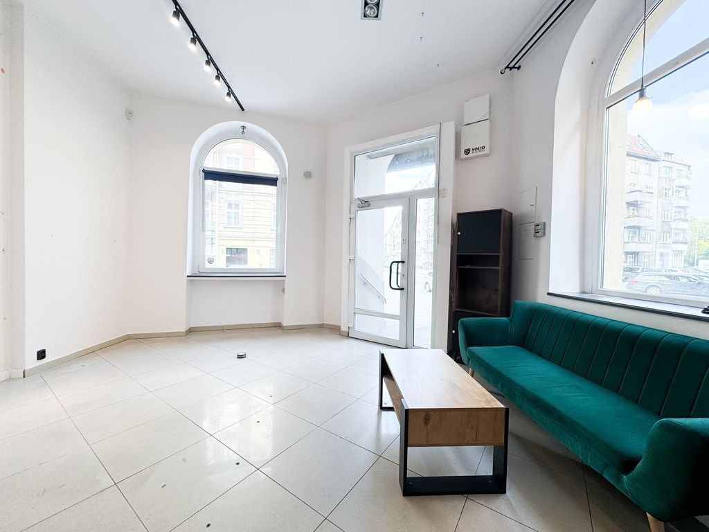 Lokal użytkowy  pokojowe na Wynajem