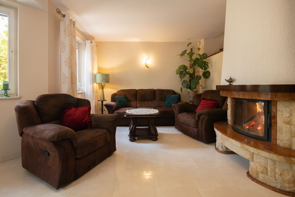 Dom 6 pokojowe na Sprzedaż