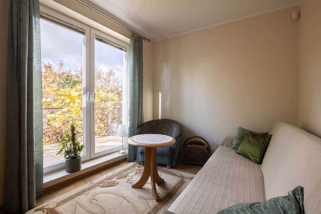 Dom 6 pokojowe na Sprzedaż