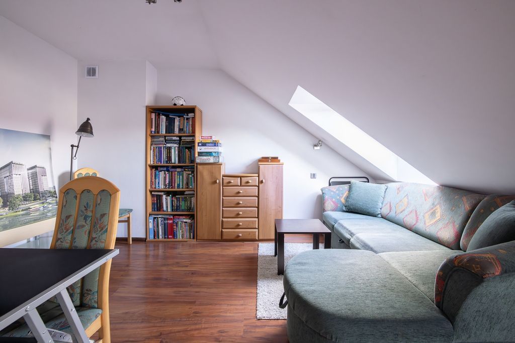 Dom 6 pokojowe na Sprzedaż