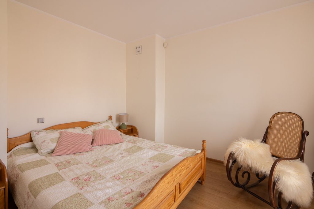 Dom 6 pokojowe na Sprzedaż