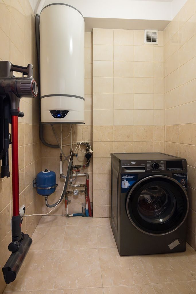 Dom 6 pokojowe na Sprzedaż