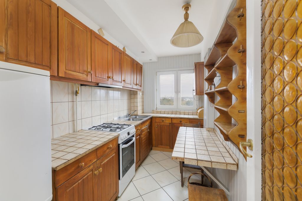 Mieszkanie 4 pokojowe na Sprzedaż