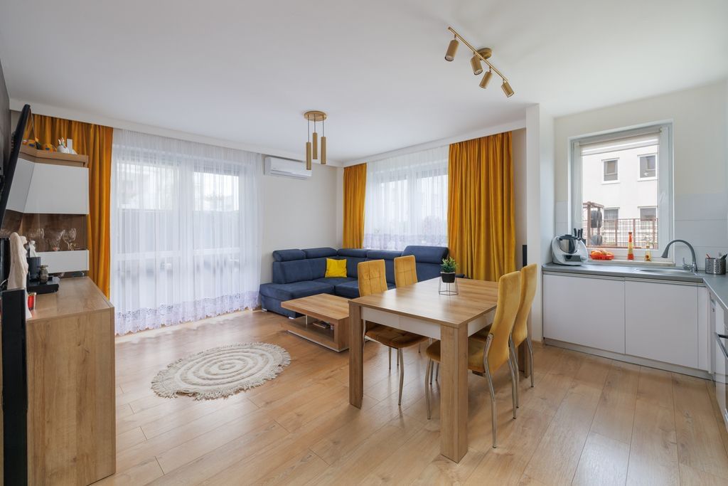 Mieszkanie 3 pokojowe na Sprzedaż