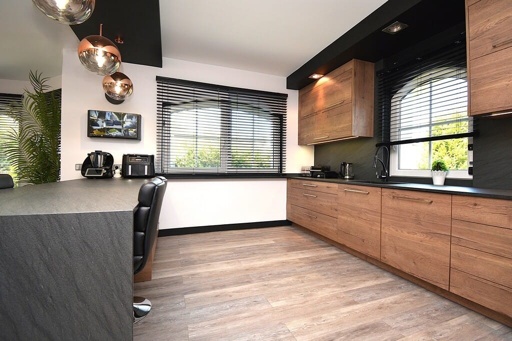 Dom 6 pokojowe na Sprzedaż