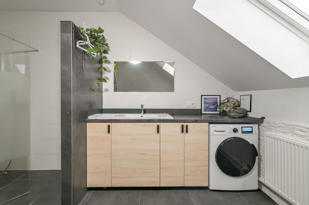 Dom 6 pokojowe na Sprzedaż