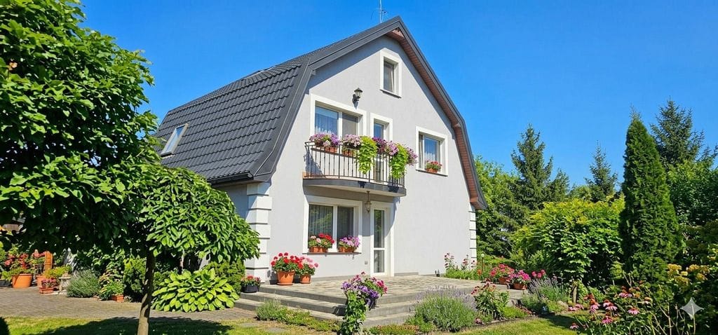 Dom 5 pokojowe na Sprzedaż