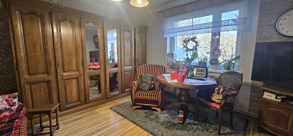 Dom 5 pokojowe na Sprzedaż