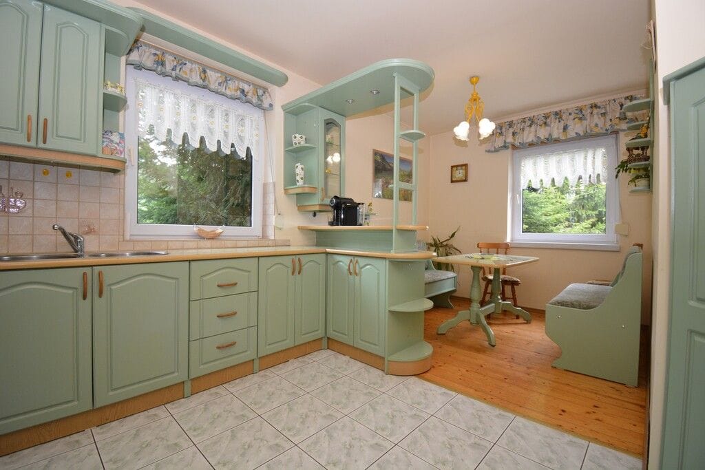 Dom 6 pokojowe na Sprzedaż