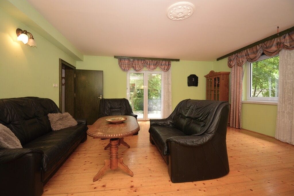 Dom 6 pokojowe na Sprzedaż