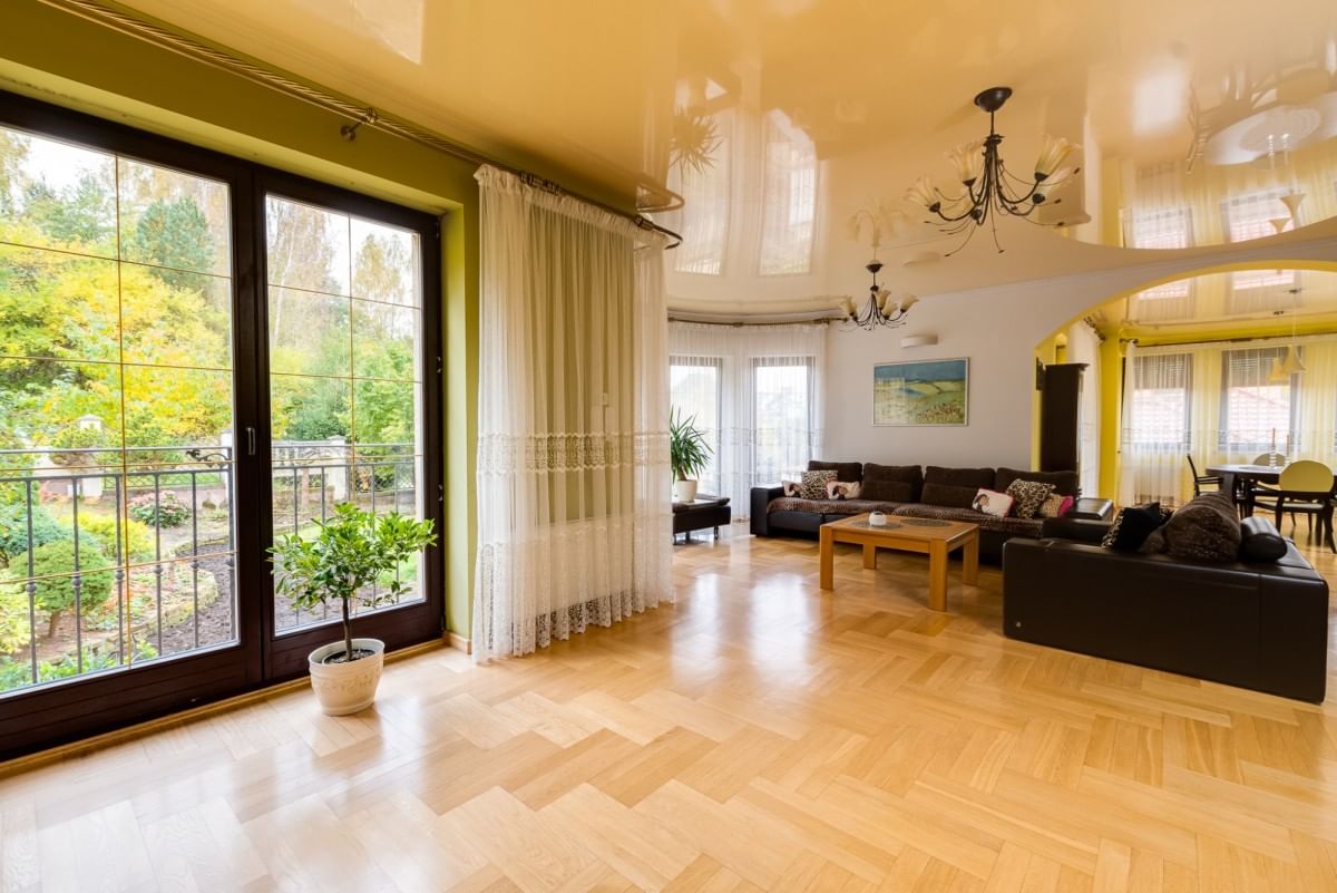 Dom 8 pokojowe na Sprzedaż