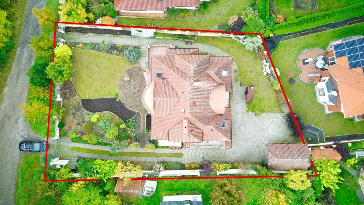 Dom 8 pokojowe na Sprzedaż