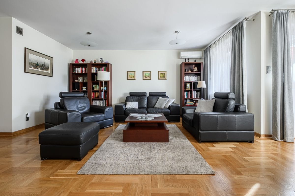 Mieszkanie 5 pokojowe na Sprzedaż