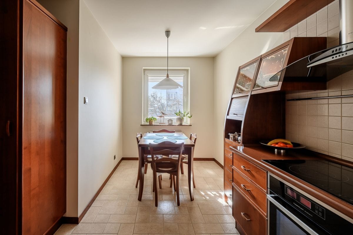 Mieszkanie 5 pokojowe na Sprzedaż